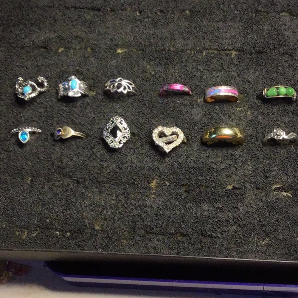 12 rings - ALL NWOT rings shown   ...  r8